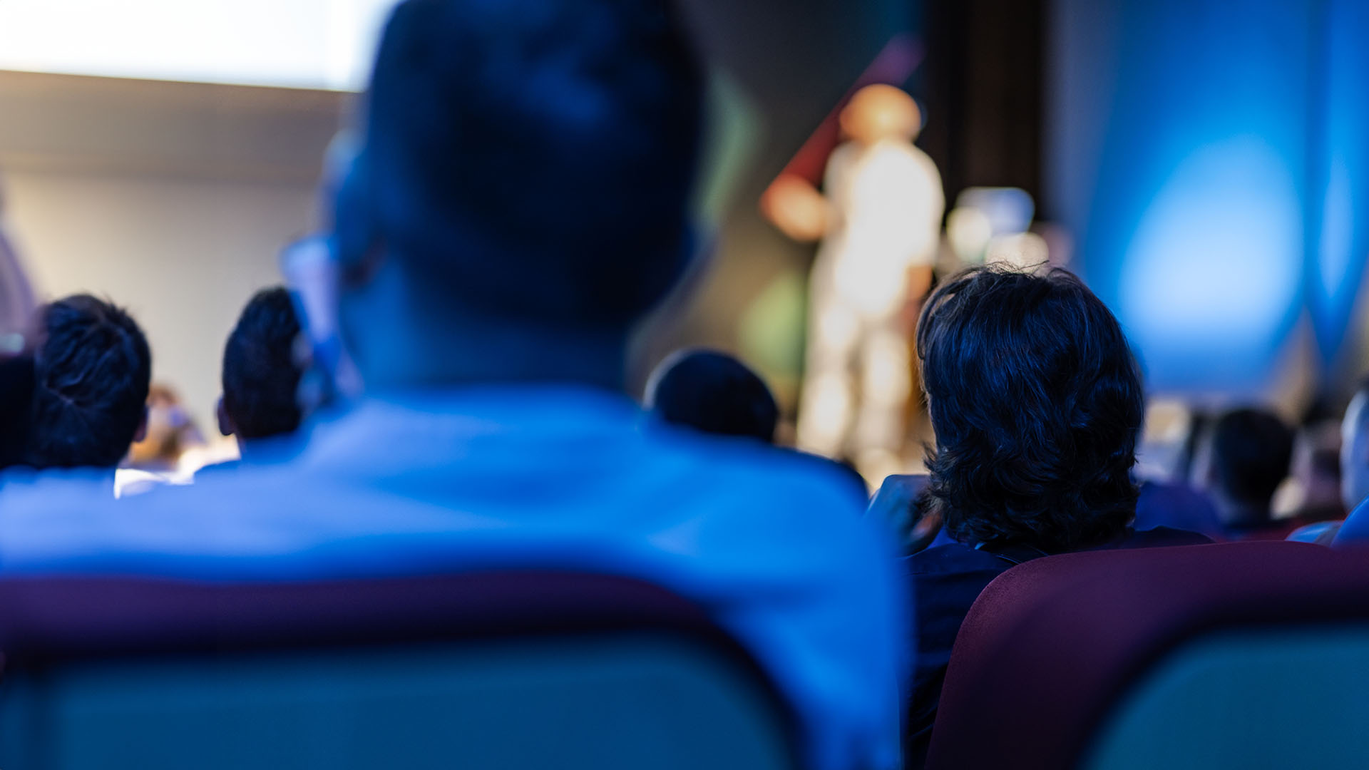 Veranstaltungstechnik live, digital und hybrid