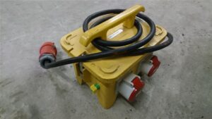 CEE - Unterverteilung (UV) - 32A - 1x 32A, 1x 16A, 4x Schuko - RCD; LS