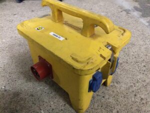 CEE - Unterverteilung (UV) - 16A - 2x 16A, 4x Schuko - RCD; LS