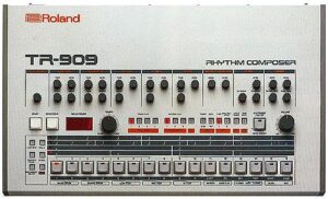 Roland TR-909 [Drumcomputer]